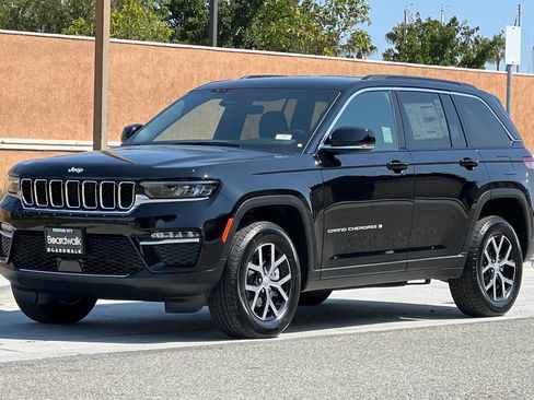 New 2025 Jeep Grand Cherokee Limited image 8