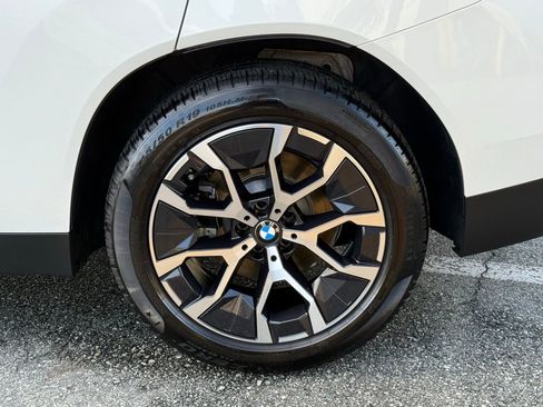 Used 2025 BMW X3 xDrive30i w/ Convenience Package image 18