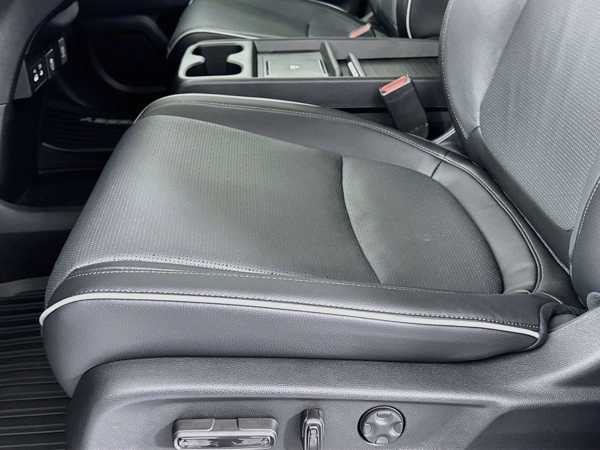 New 2027 Honda Odyssey Elite image 19