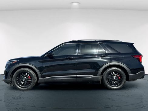 Used 2025 Ford Explorer ST AWD/4WD image 9