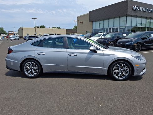 Certified 2023 Hyundai Sonata SEL w/ Cargo Package FWD image 7