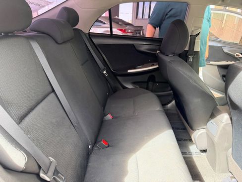 Used 2010 Toyota Corolla S image 18