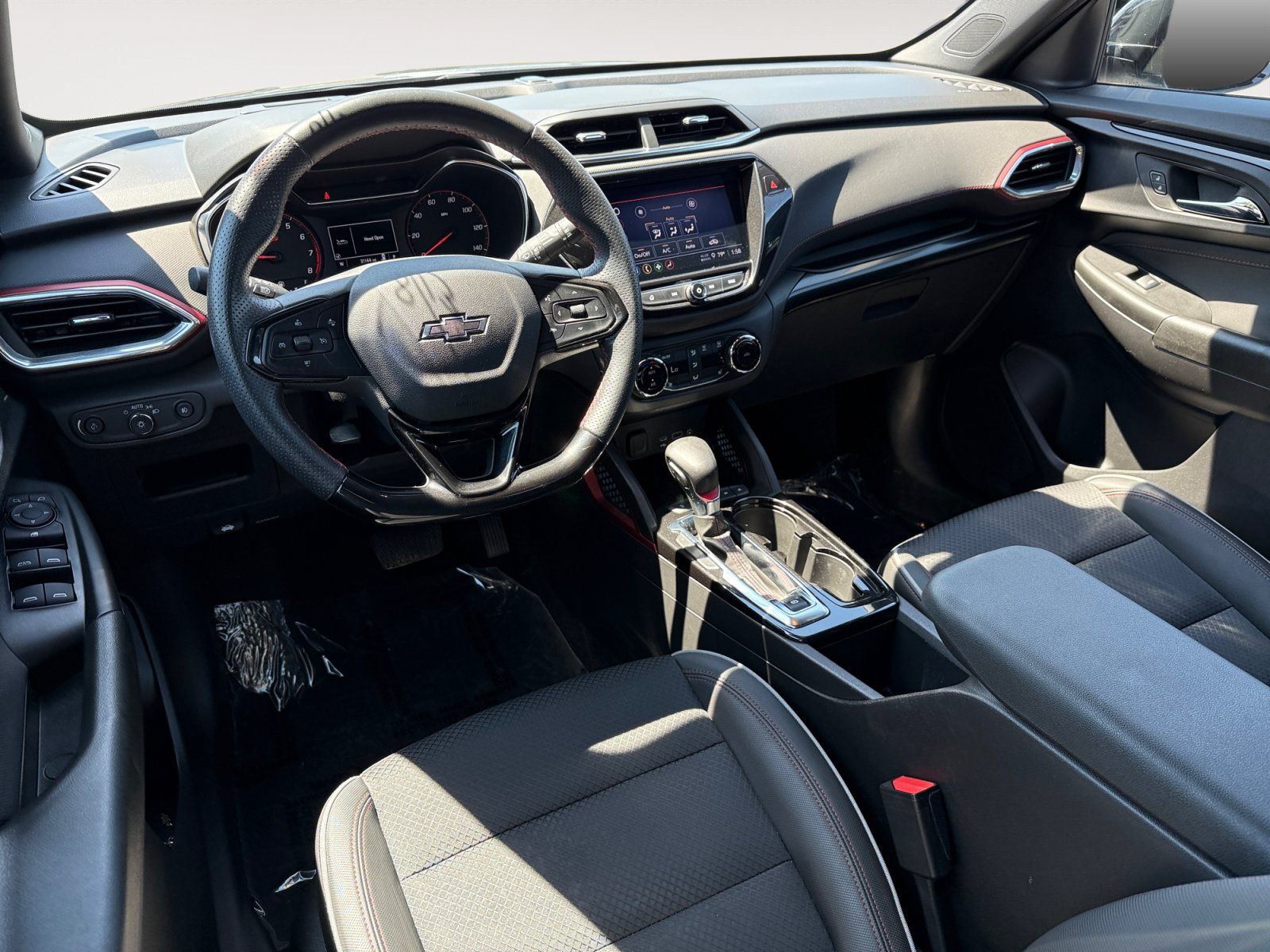 Used 2021 Chevrolet TrailBlazer RS w/ Convenience Package FWD image 15