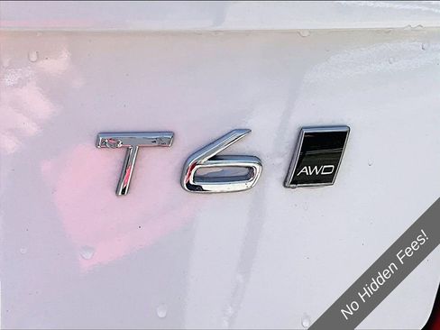 Used 2022 Volvo XC90 T6 Momentum AWD/4WD image 8