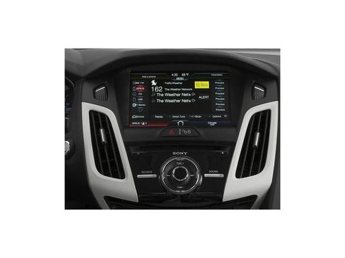 Used 2014 Ford Focus SE w/ SE Winter Package FWD image 19