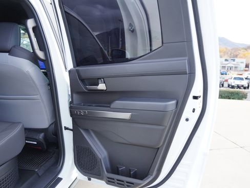 New 2025 Toyota Tacoma TRD Off-Road image 25