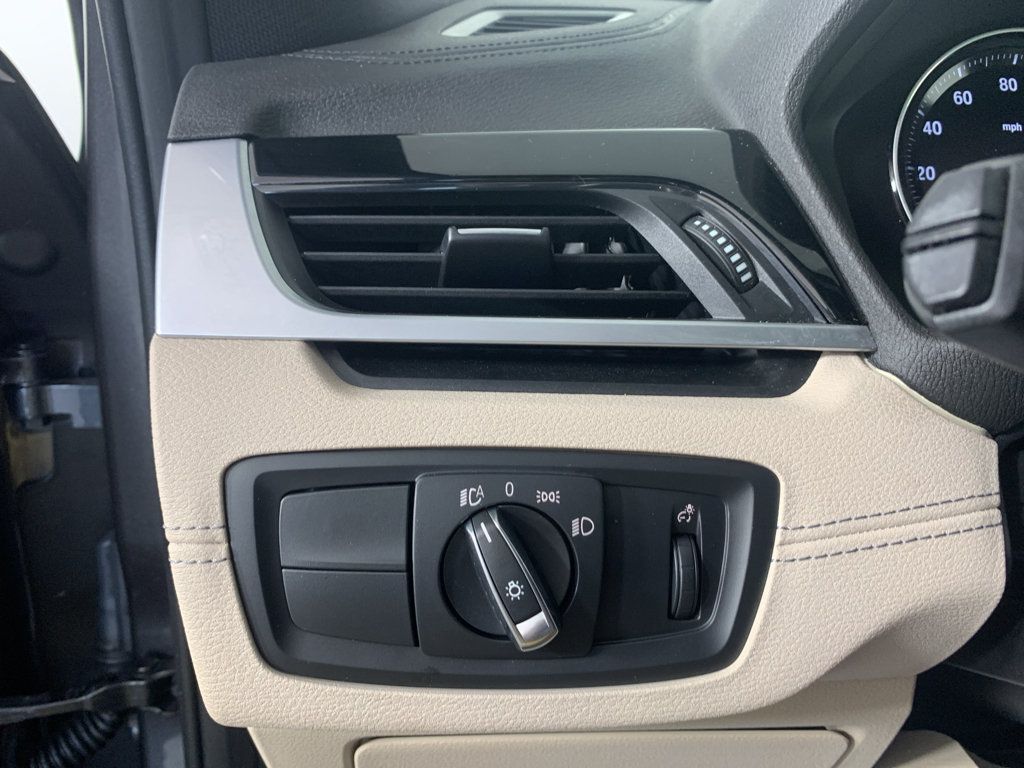 Used 2021 BMW X1 sDrive28i w/ Convenience Package FWD image 16
