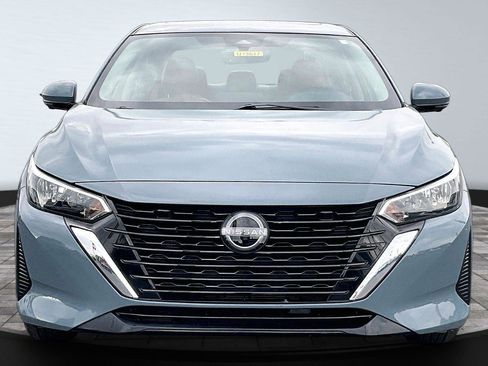 Certified 2024 Nissan Sentra SV w/ SV Premium Package FWD image 4