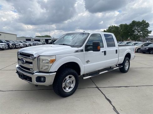 Used 2016 Ford F250 XLT w/ XLT Value Package image 6