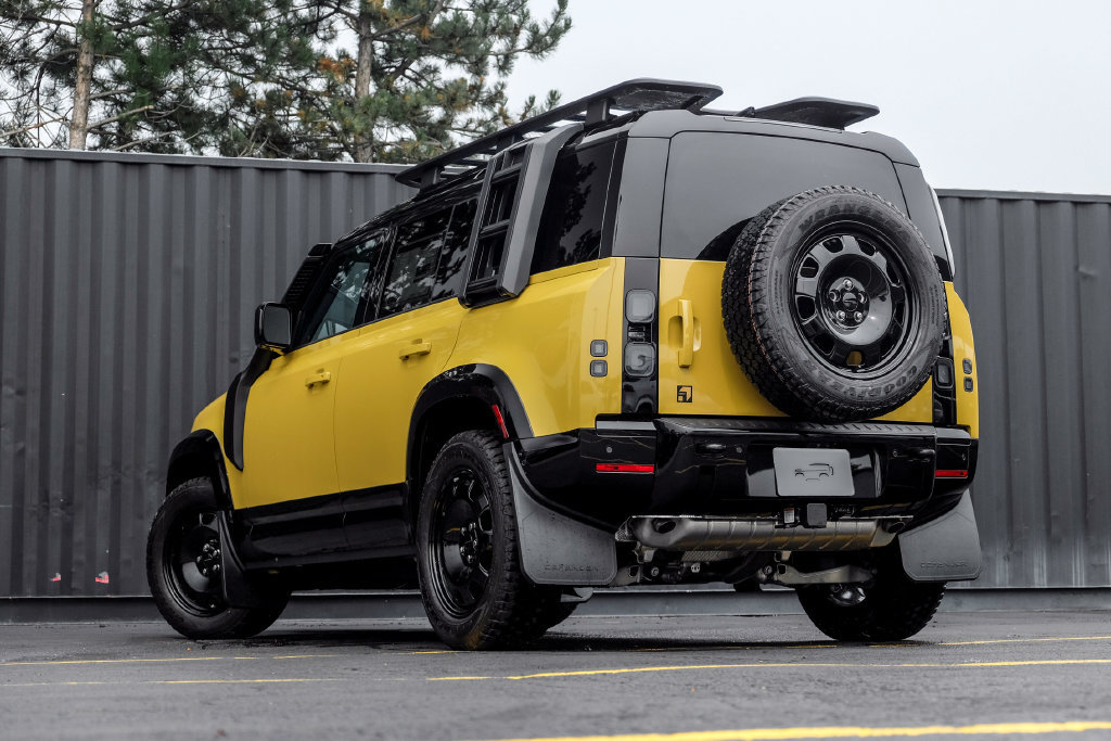 New 2026 Land Rover Defender 110 AWD/4WD image 2