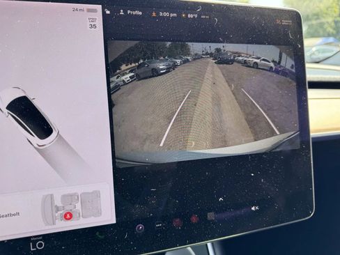 Used 2019 Tesla Model 3 Standard Range Plus image 11