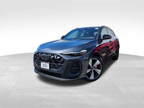 New 2026 Audi SQ5 Premium Plus AWD/4WD image 3