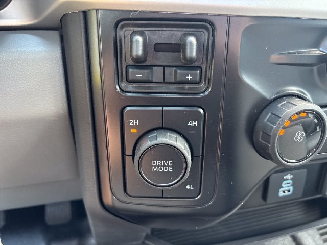 New 2026 Ford F550 4x4 Regular Cab Super Duty image 26