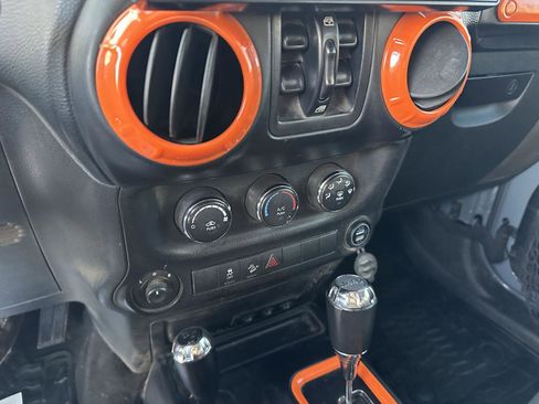 Used 2015 Jeep Wrangler Unlimited Sport w/ Quick Order Package 24S image 30