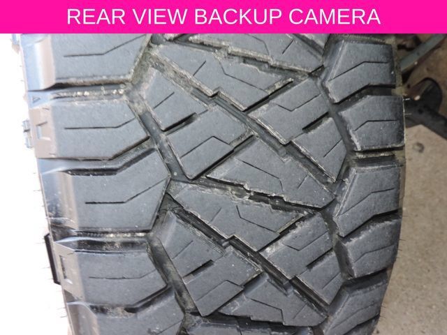 Used 2024 GMC Sierra 1500 AT4 w/ Technology Package AWD/4WD image 12