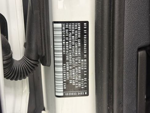 Used 2019 Volkswagen Beetle 2.0T S image 28