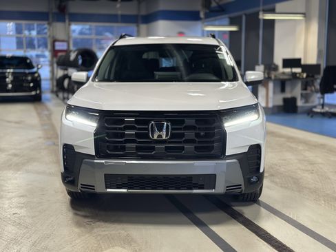 New 2026 Honda Pilot EX-L image 2