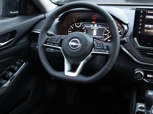 New 2025 Nissan Altima 2.5 SL image 23