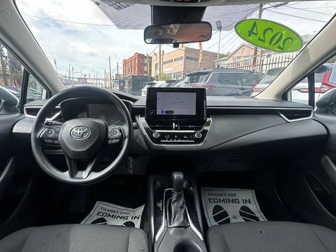 Used 2024 Toyota Corolla LE FWD image 9