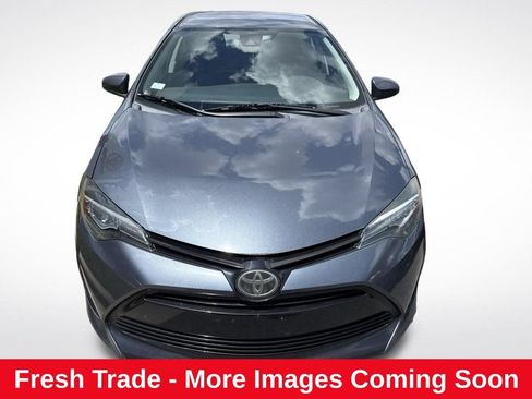 Used 2018 Toyota Corolla LE FWD image 1