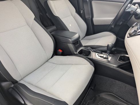 Used 2017 Toyota RAV4 XLE image 11