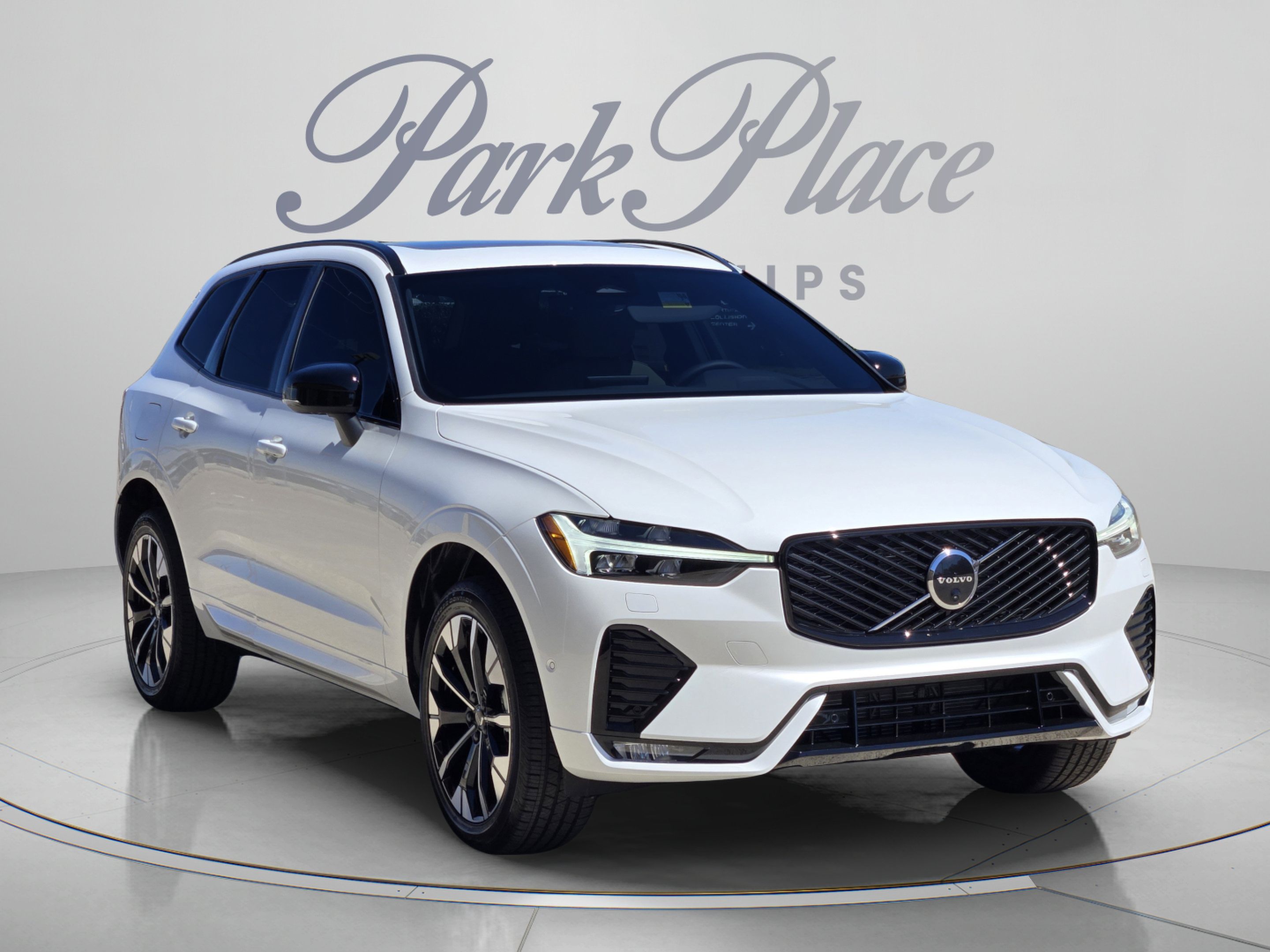 Used 2026 Volvo XC60 B5 Plus w/ Protection Package Premier AWD/4WD image 8
