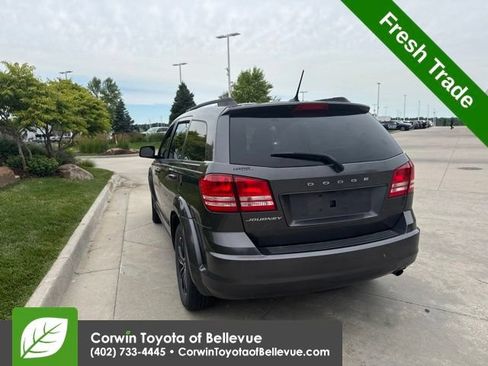 Used 2018 Dodge Journey SE w/ Blacktop Package FWD image 5