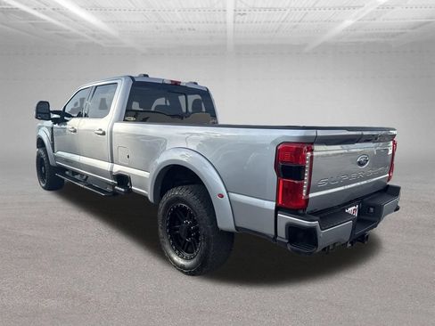 Used 2024 Ford F350 Lariat w/ Lariat Ultimate Package AWD/4WD image 18