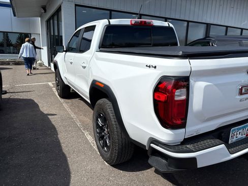 Used 2024 GMC Canyon Elevation w/ Convenience Package AWD/4WD image 21