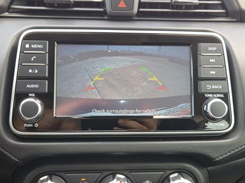 Used 2021 Nissan Versa S FWD image 19