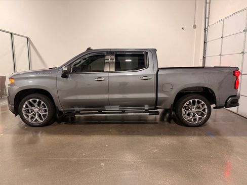 Used 2021 Chevrolet Silverado 1500 Custom RWD image 8