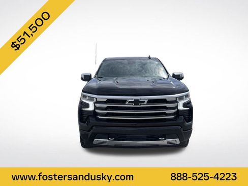 Used 2023 Chevrolet Silverado 1500 High Country w/ High Country Premium Package AWD/4WD image 8