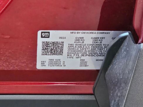 Used 2025 Chevrolet Trax RS w/ Driver Confidence Package FWD image 23