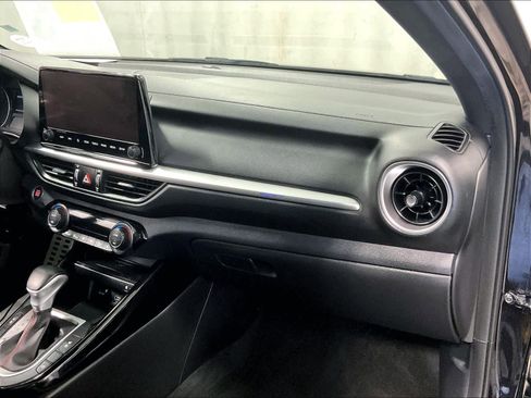 Used 2022 Kia Forte GT w/ GT2 Package image 13