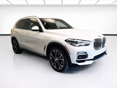 Used 2021 BMW X5 xDrive40i w/ Convenience Package AWD/4WD image 3