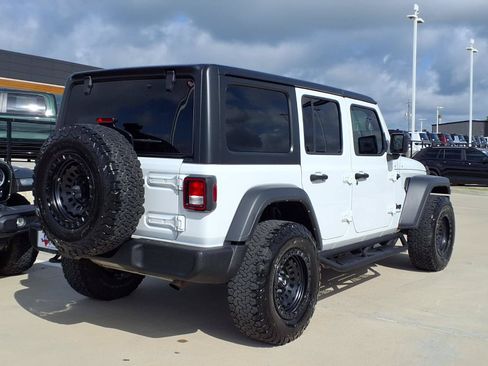 Used 2023 Jeep Wrangler Unlimited Sport AWD/4WD image 6