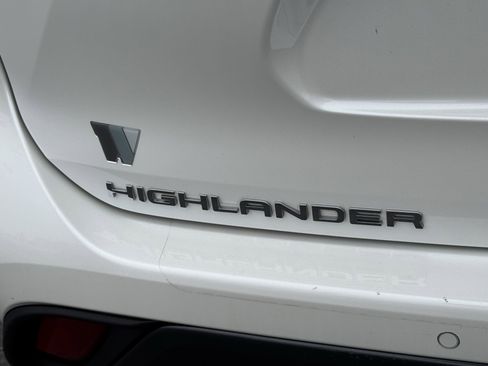 Used 2021 Toyota Highlander Limited image 48