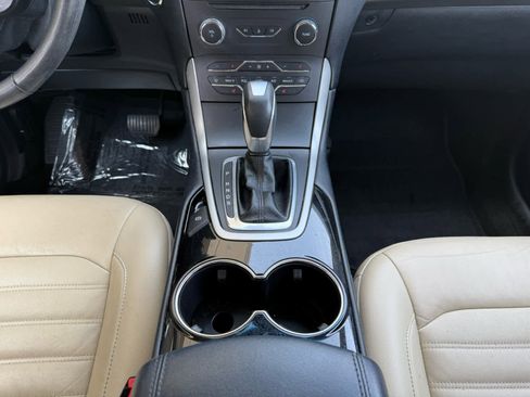 Used 2015 Ford Edge SEL w/ Equipment Group 201A image 10