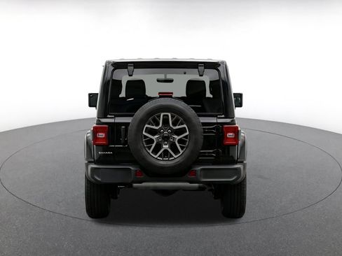 Used 2025 Jeep Wrangler Unlimited Sahara AWD/4WD image 8