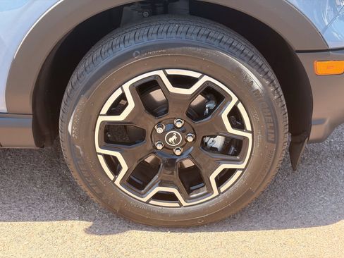 Certified 2025 Ford Bronco Sport Outer Banks AWD/4WD image 8