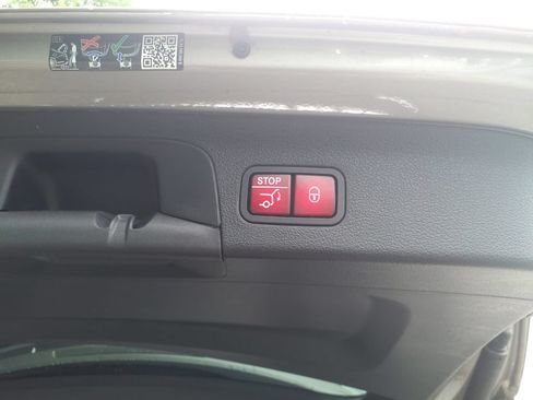 Certified 2022 Mercedes-Benz GLS 450 4MATIC image 17