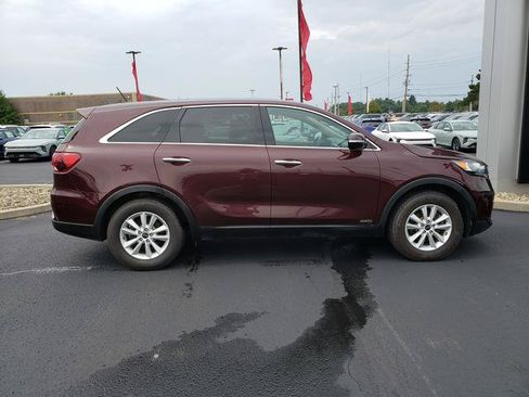 Used 2019 Kia Sorento AWD image 2