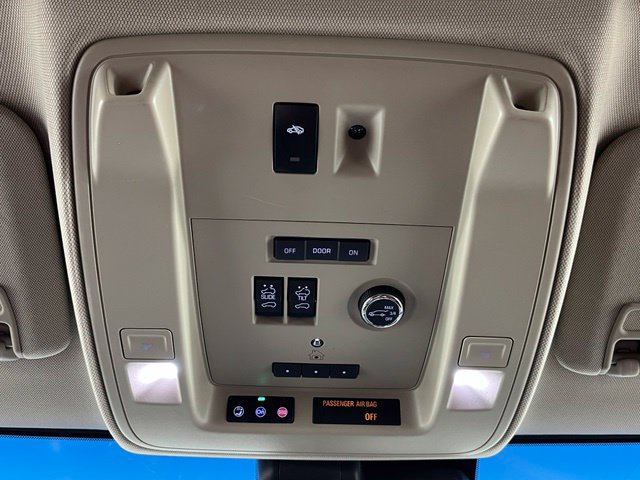 Used 2018 Cadillac Escalade Luxury AWD/4WD image 21