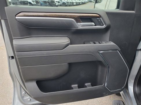 New 2026 GMC Sierra 1500 Elevation image 8