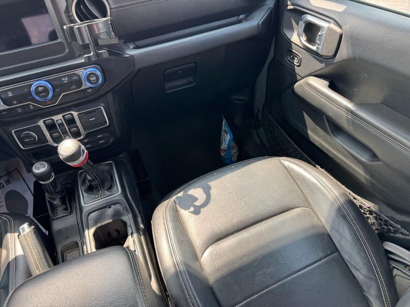 Used 2018 Jeep Wrangler Unlimited Sahara w/ LED Lighting Group AWD/4WD image 15