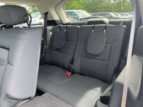 Used 2026 Ford Explorer Active AWD/4WD image 19