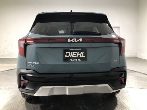 Used 2024 Kia Seltos EX image 6