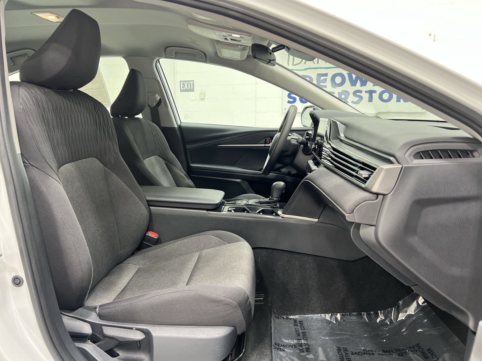 Used 2025 Toyota Camry LE FWD image 23