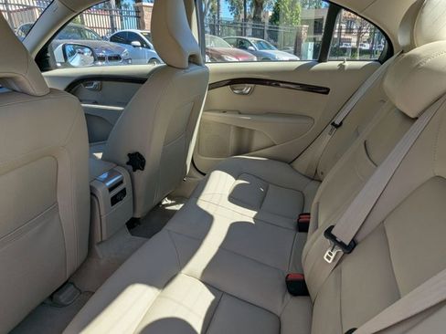Used 2015 Volvo S80 T5 image 17