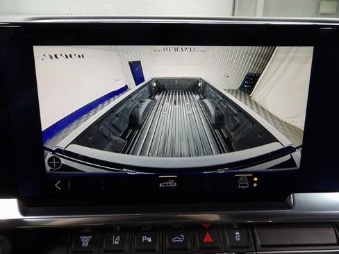 Used 2024 Chevrolet Silverado 2500 High Country image 30